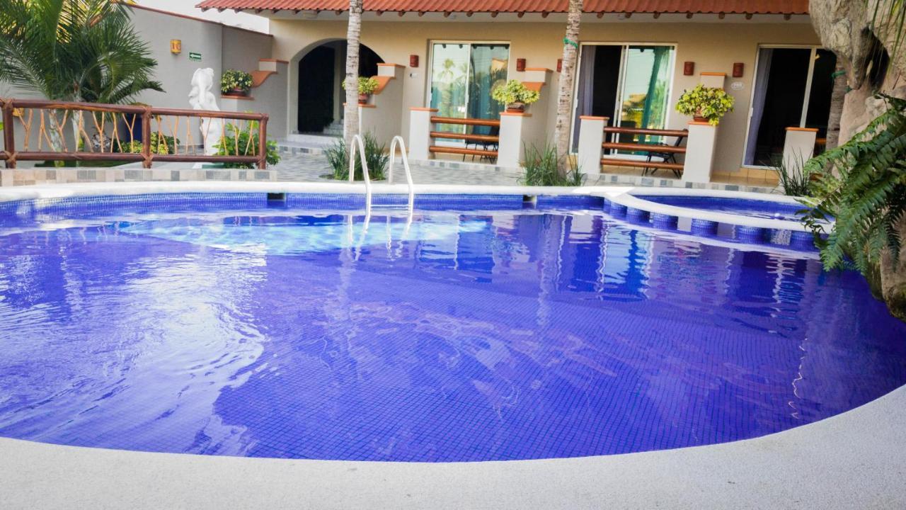 Bonito Hotel By Arans Zihuatanejo Extérieur photo