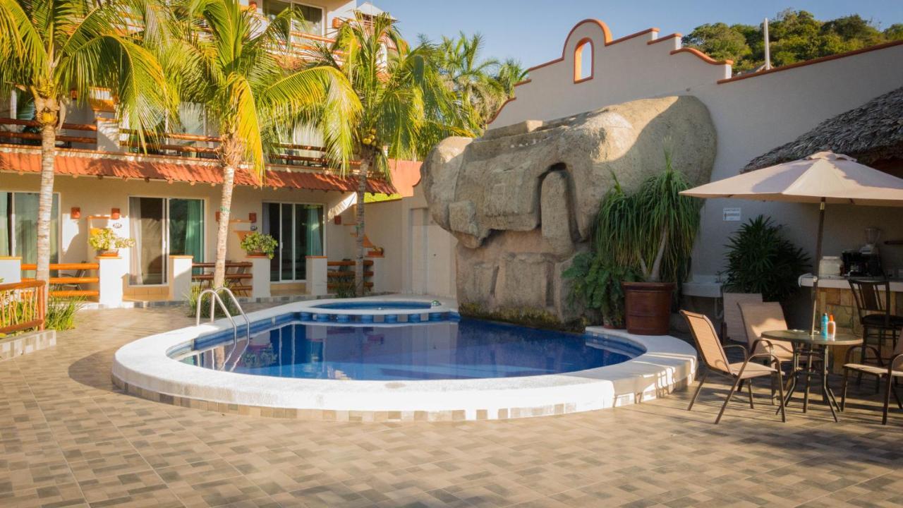 Bonito Hotel By Arans Zihuatanejo Extérieur photo