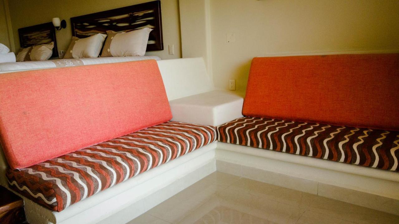 Bonito Hotel By Arans Zihuatanejo Extérieur photo